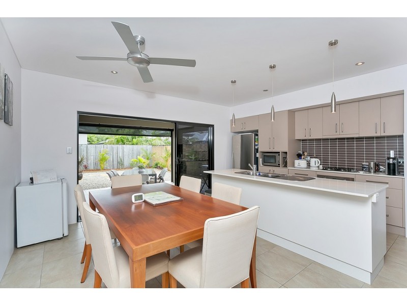 147 Roberts Drive, Trinity Beach QLD 4879