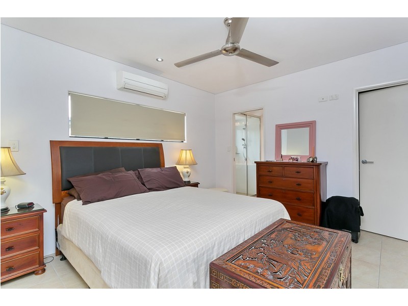 147 Roberts Drive, Trinity Beach QLD 4879