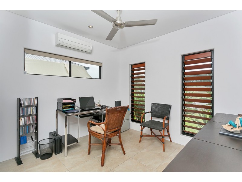 147 Roberts Drive, Trinity Beach QLD 4879