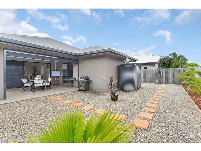 147 Roberts Drive, Trinity Beach QLD 4879