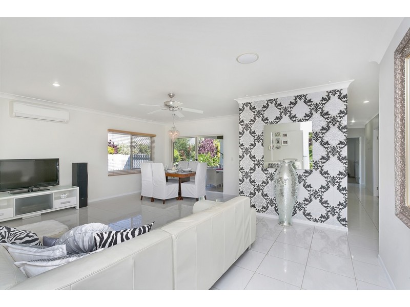 15 Parkinson Avenue, Kewarra Beach QLD 4879