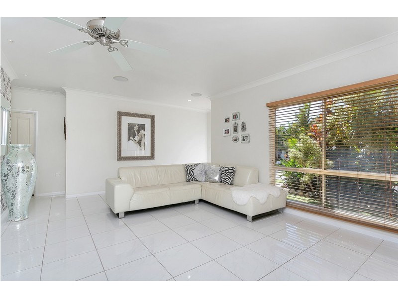 15 Parkinson Avenue, Kewarra Beach QLD 4879