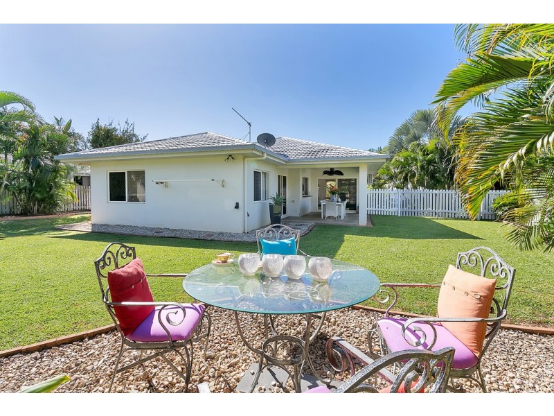 15 Parkinson Avenue, Kewarra Beach QLD 4879