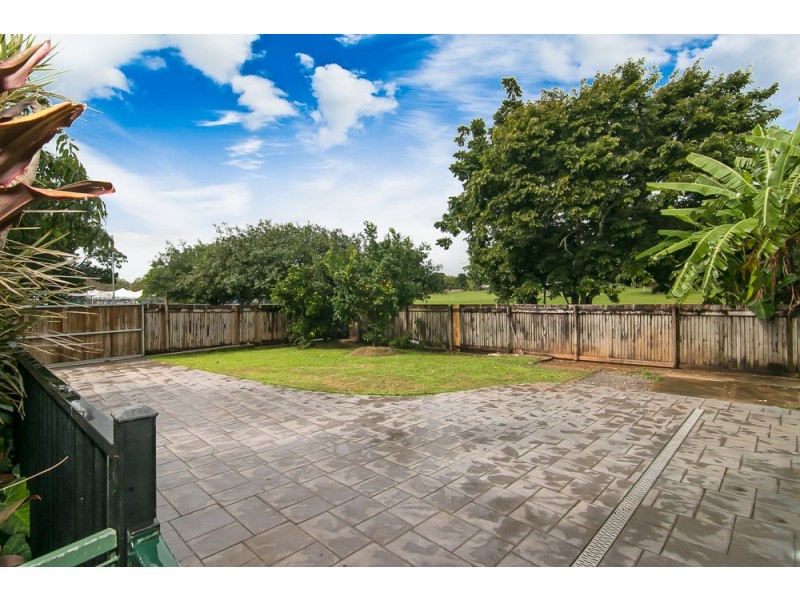 30 Survey Street, Smithfield QLD 4878