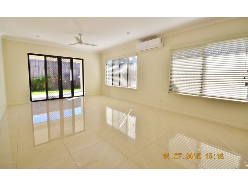 31 Hillary Drive, Smithfield QLD 4878