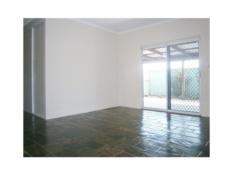 41 Baronia Crescent, Holloways Beach QLD 4878