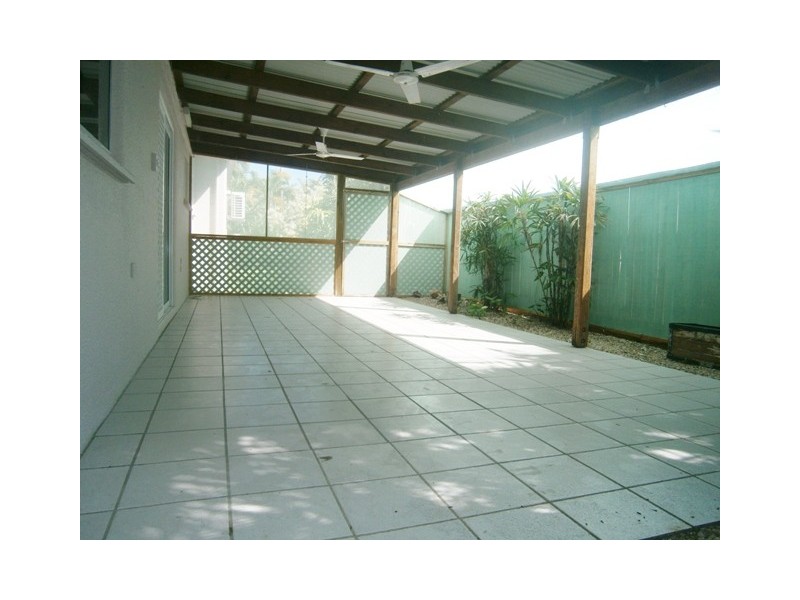 41 Baronia Crescent, Holloways Beach QLD 4878