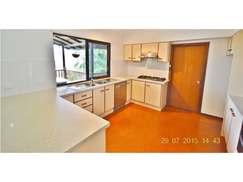 14 Amaroo Close, Smithfield QLD 4878