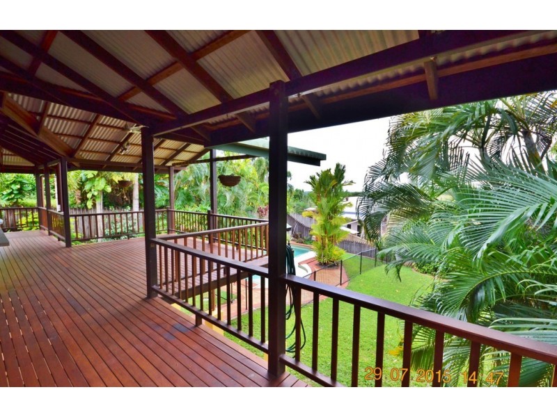 14 Amaroo Close, Smithfield QLD 4878
