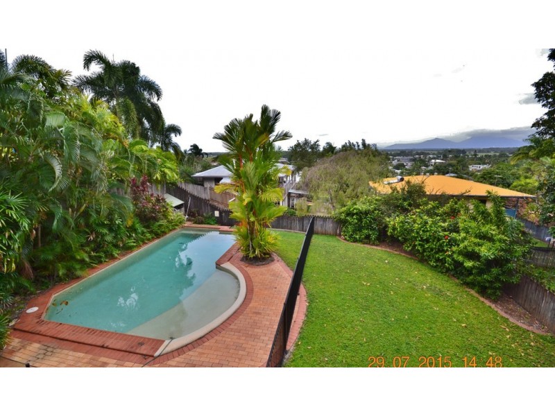 14 Amaroo Close, Smithfield QLD 4878
