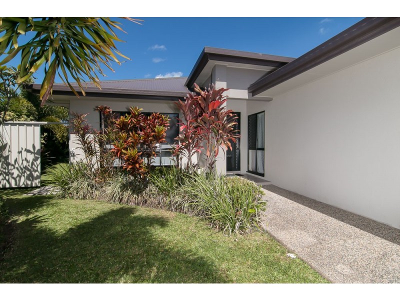30 Thooleer Vista, Trinity Park QLD 4879