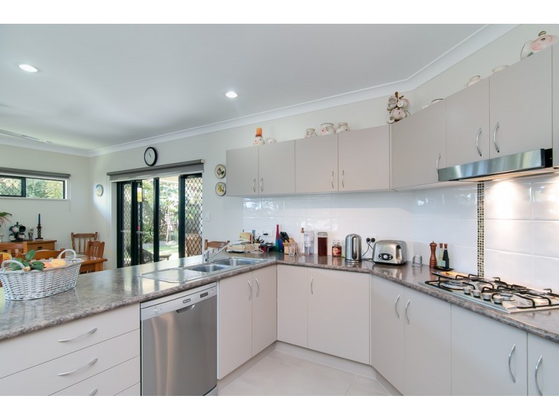 30 Thooleer Vista, Trinity Park QLD 4879