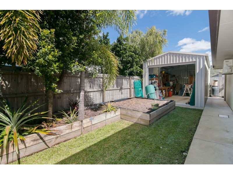 30 Thooleer Vista, Trinity Park QLD 4879