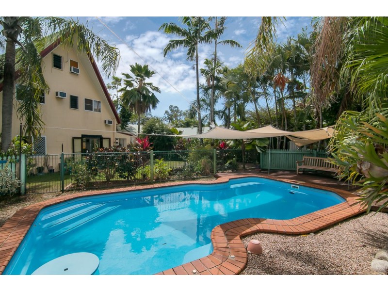 Kewarra Beach QLD 4879