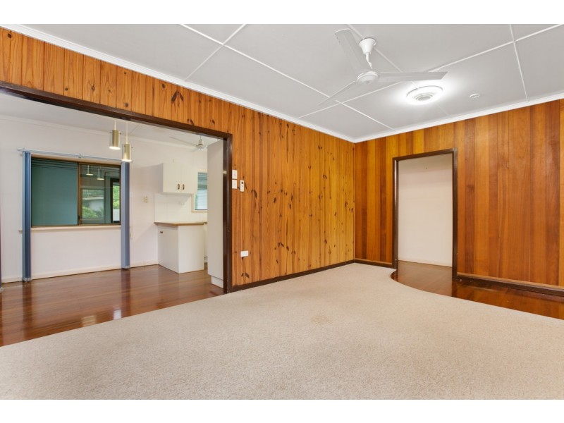 29 Murchison Street, Whitfield QLD 4870