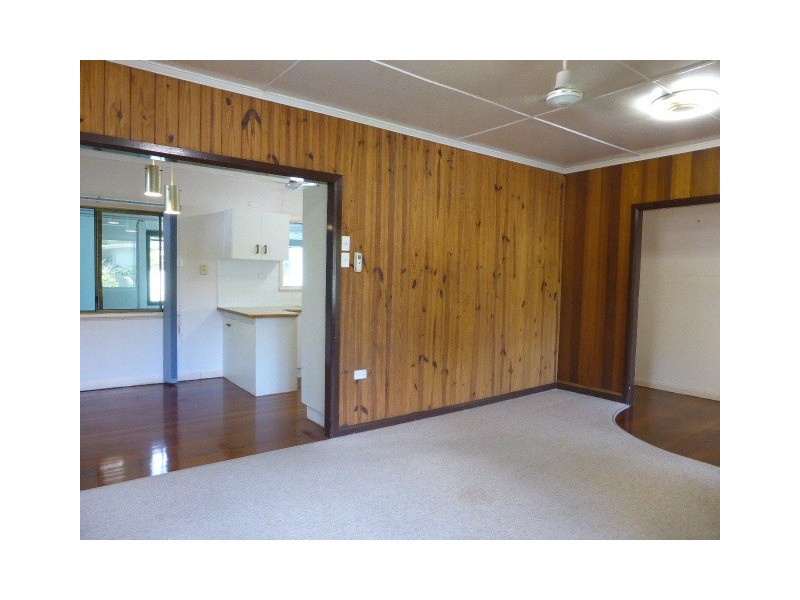 29 Murchison Street, Whitfield QLD 4870