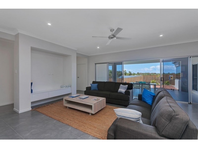16 Eagleview Place, Smithfield QLD 4878