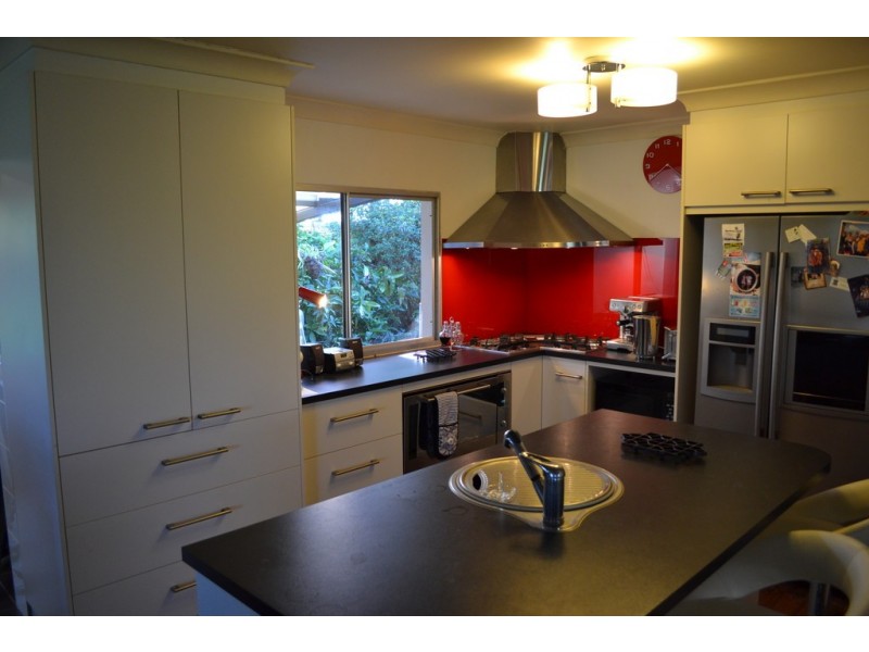 140 Anderson Road, Peeramon QLD 4885