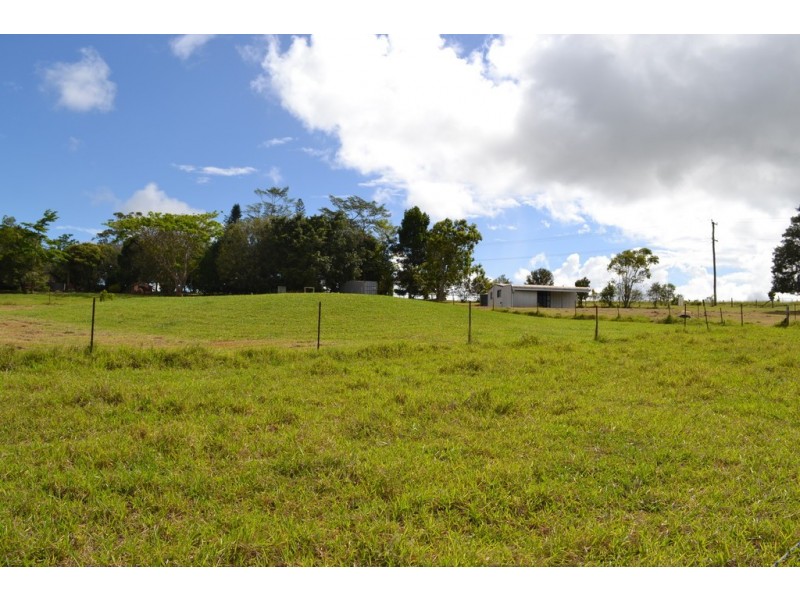 150 Anderson Road, Peeramon QLD 4885