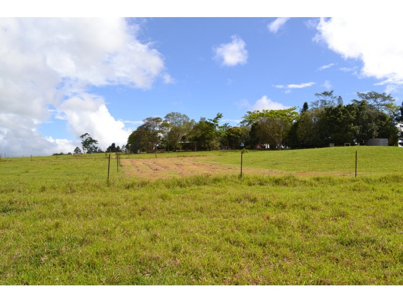 150 Anderson Road, Peeramon QLD 4885