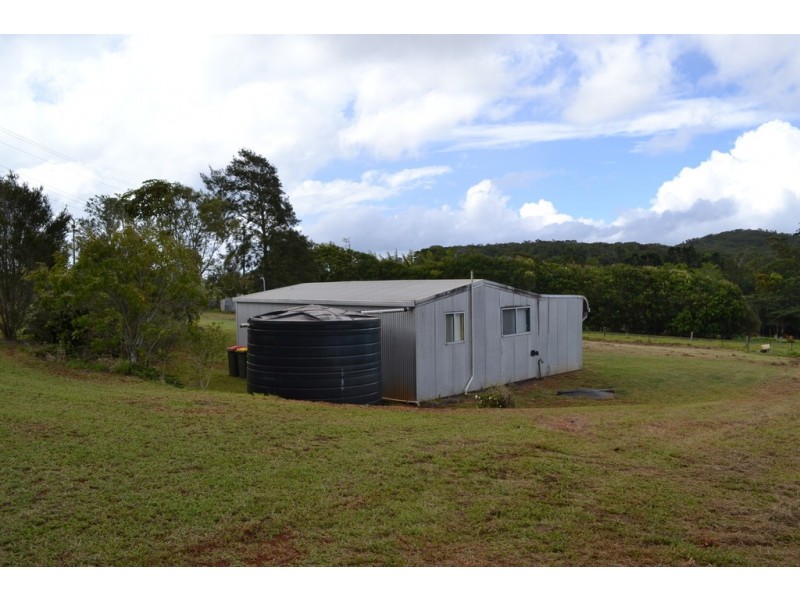 150 Anderson Road, Peeramon QLD 4885