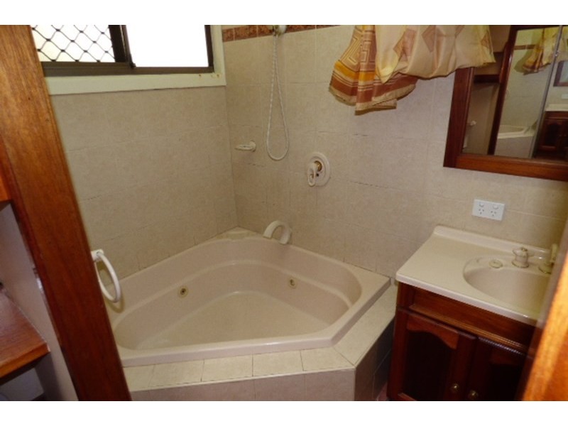 37 Anne Street, Smithfield QLD 4878