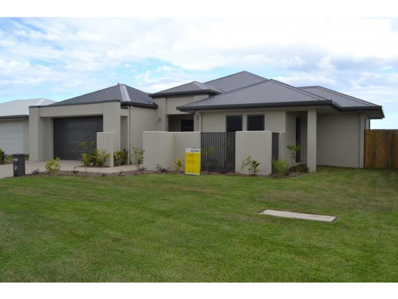 17 Starcke Trail, Smithfield QLD 4878