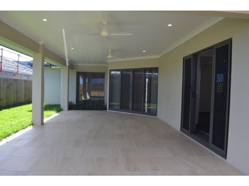 17 Starcke Trail, Smithfield QLD 4878