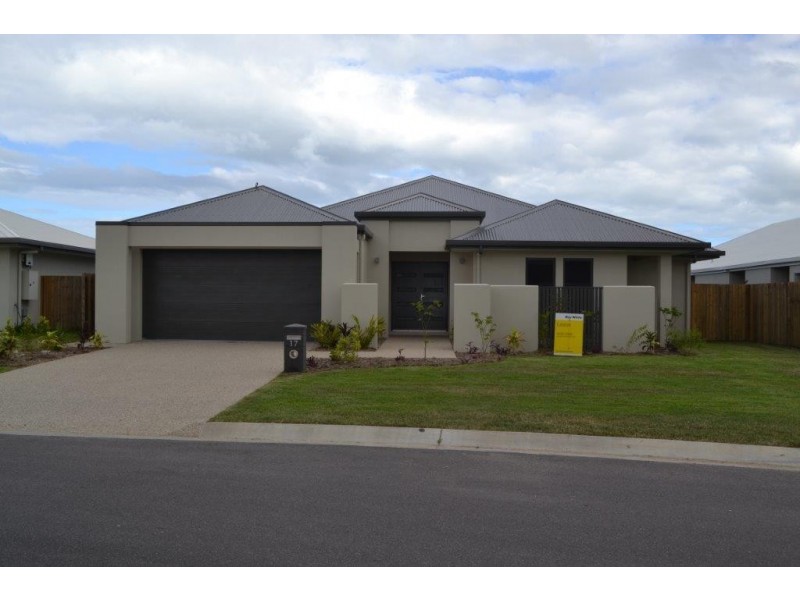 17 Starcke Trail, Smithfield QLD 4878