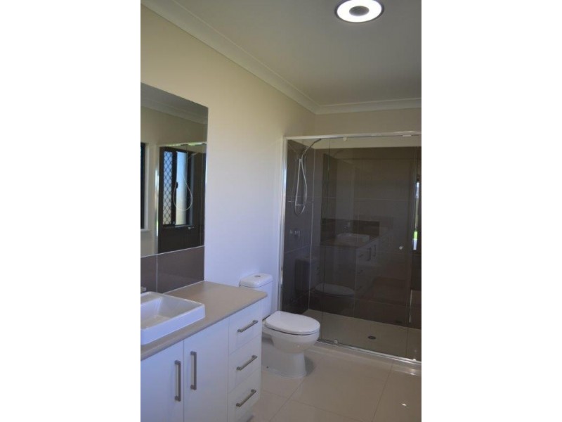 17 Starcke Trail, Smithfield QLD 4878