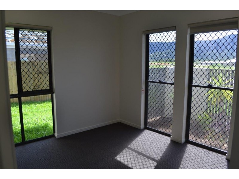 17 Starcke Trail, Smithfield QLD 4878