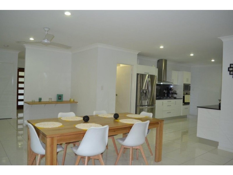 4 Imperial Court, Smithfield QLD 4878