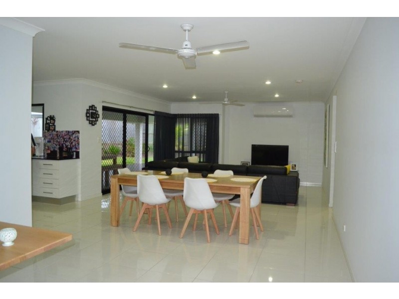4 Imperial Court, Smithfield QLD 4878