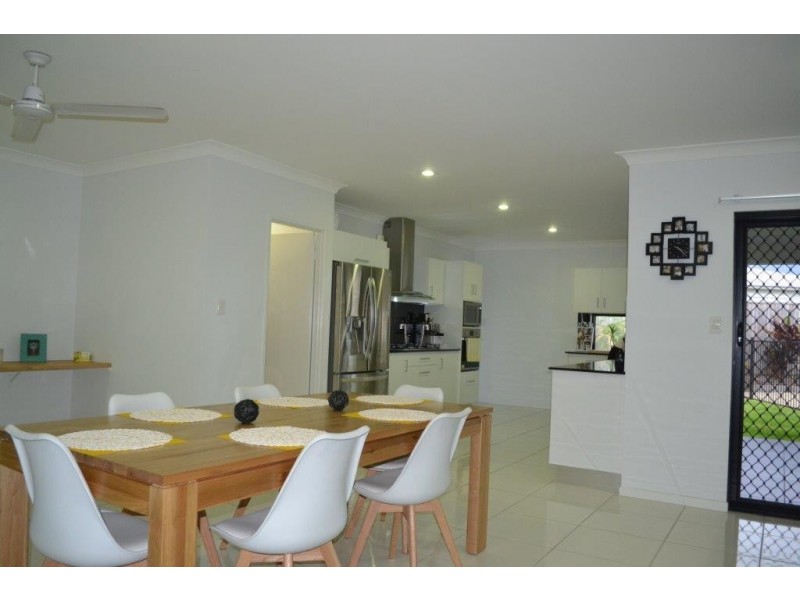 4 Imperial Court, Smithfield QLD 4878