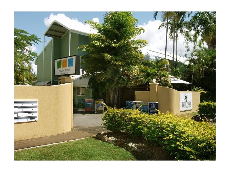 22/1-19 Poinciana Street, Holloways Beach QLD 4878