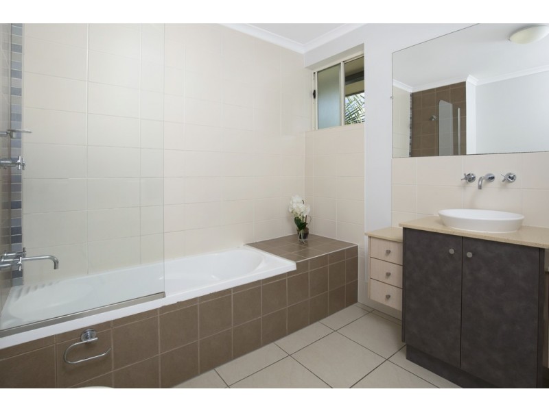 33/1804 Captain Cook Highway, Clifton Beach QLD 4879