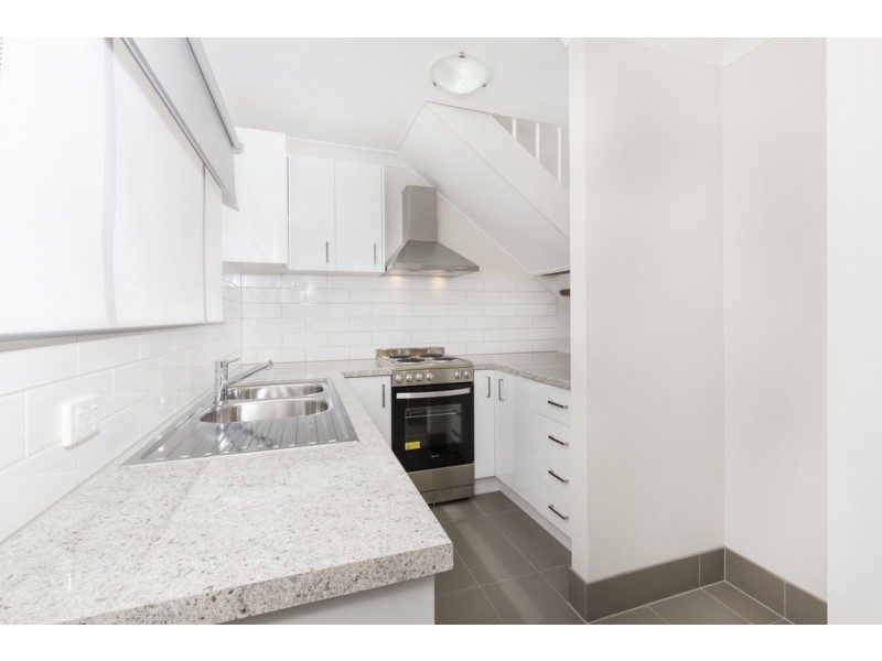 10/69 Pease Street, Manoora QLD 4870