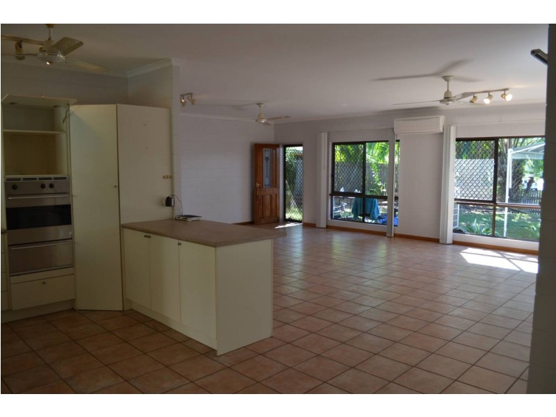 1 Melinga, Caravonica QLD 4878