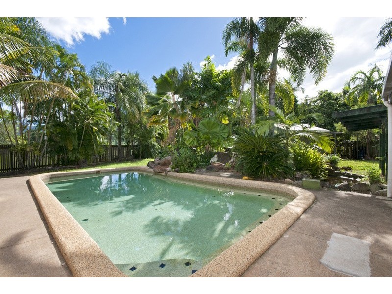 1 Melinga, Caravonica QLD 4878