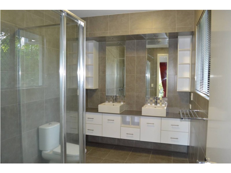 8 Bushlark Place, Smithfield QLD 4878