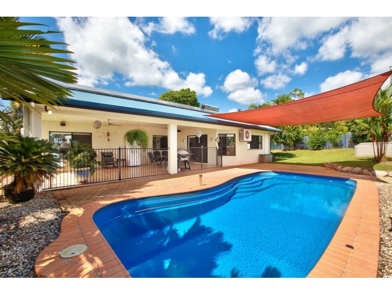 6 Gavin Street, Smithfield QLD 4878