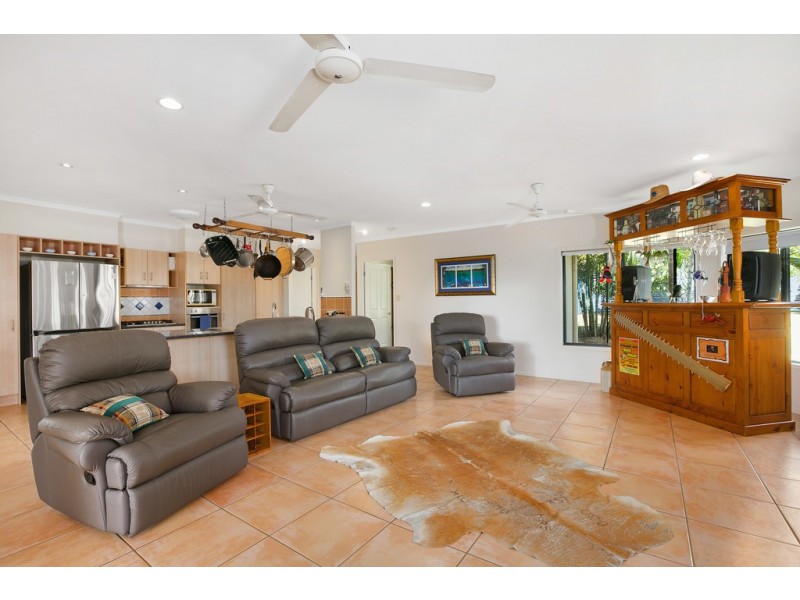 6 Gavin Street, Smithfield QLD 4878