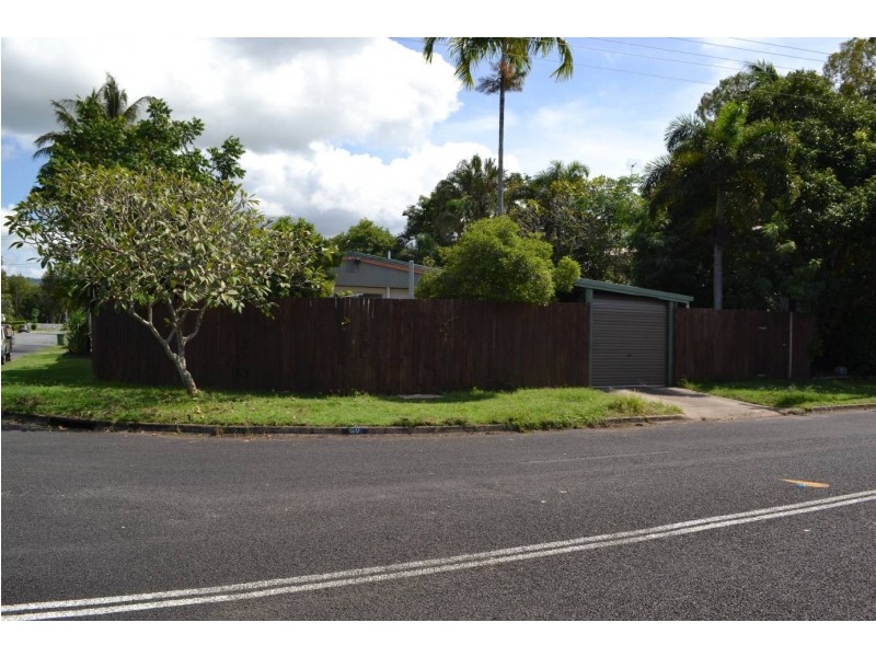 26 Palm Street, Holloways Beach QLD 4878