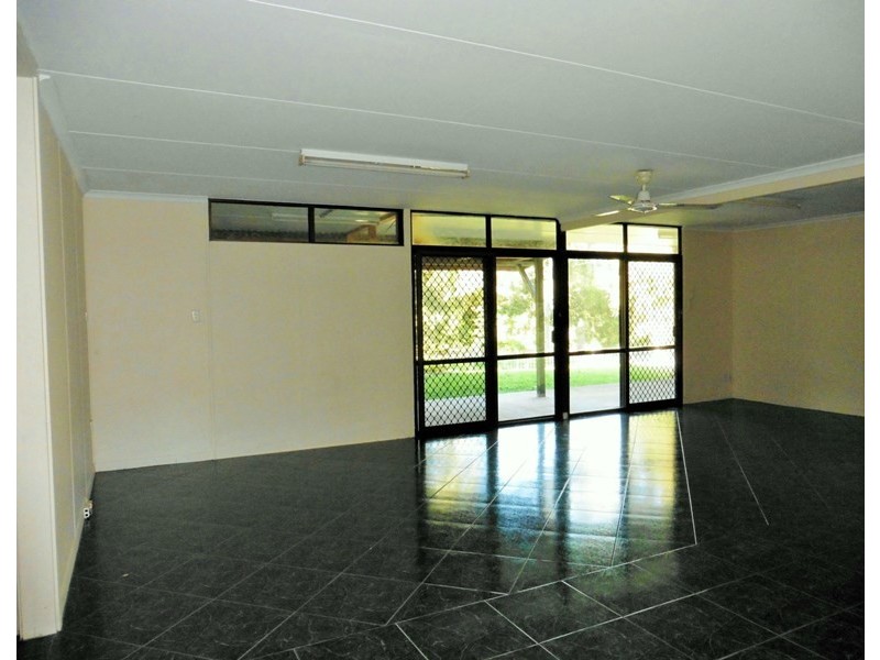 154 Veivers Drive, Speewah QLD 4881