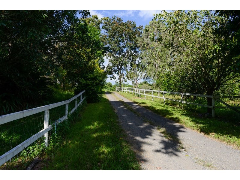 154 Veivers Drive, Speewah QLD 4881