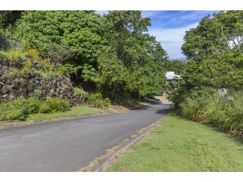 16 Dowsett Close, Yorkeys Knob QLD 4878