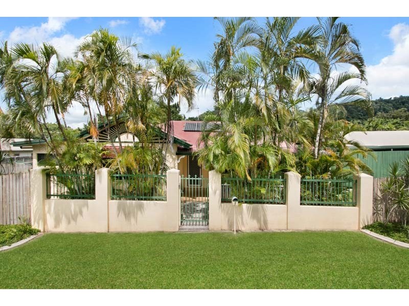 1 Lamb Street, Smithfield QLD 4878