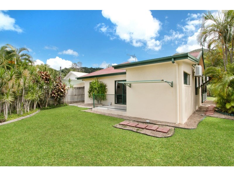 1 Lamb Street, Smithfield QLD 4878
