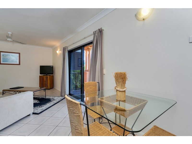 33/255 Lake Street, Cairns North QLD 4870