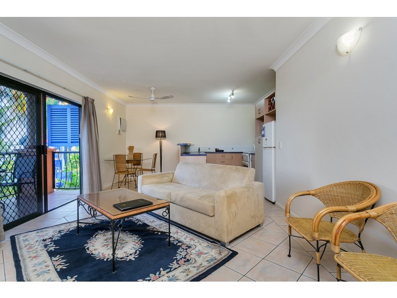 33/255 Lake Street, Cairns North QLD 4870
